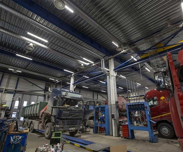 Монтаж вентиляции, холодоснабжения и дымоудаления на СТО грузовых автомобилей Volvo 
