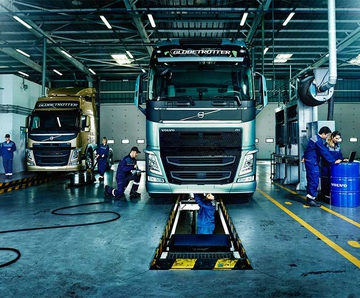 Монтаж системы вентиляции на СТО грузовых автомобилей